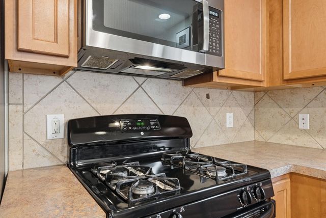 2712 Woodspring Acres Drive, Houston, TX 77345