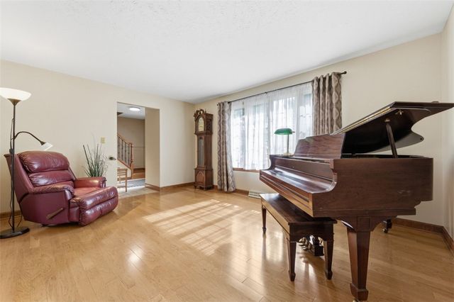 261 Finnin Road, Allegheny Twp, PA 15068