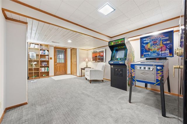 261 Finnin Road, Allegheny Twp, PA 15068