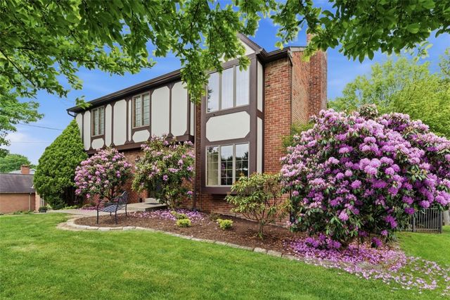 261 Finnin Road, Allegheny Twp, PA 15068