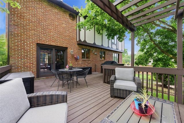 261 Finnin Road, Allegheny Twp, PA 15068