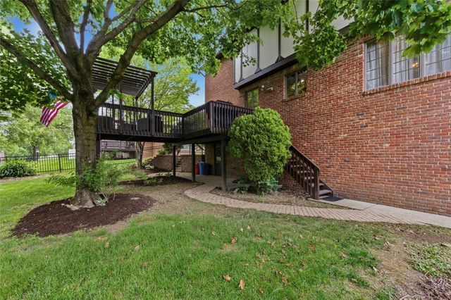 261 Finnin Road, Allegheny Twp, PA 15068