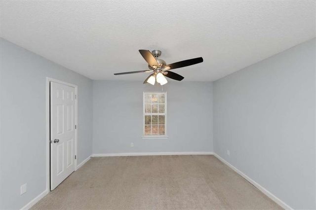 1626 Hallmark Hills Dr, Griffin, GA 30223