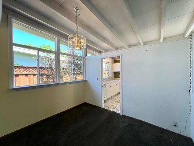 183 Thompson Square, Mountain View, CA 94043