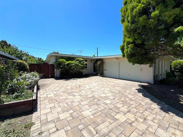 183 Thompson Square, Mountain View, CA 94043