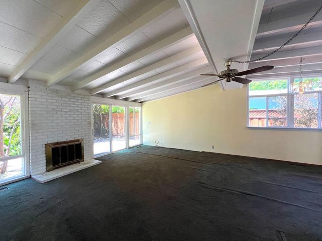 183 Thompson Square, Mountain View, CA 94043