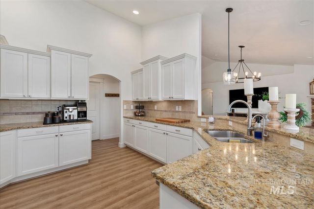 24090 Pheasant Ridge Ct, Middleton, ID 83644