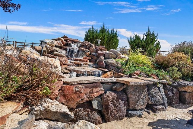 24090 Pheasant Ridge Ct, Middleton, ID 83644