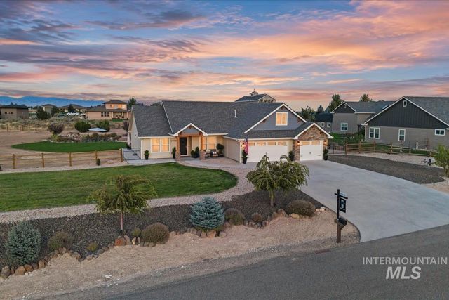 24090 Pheasant Ridge Ct, Middleton, ID 83644