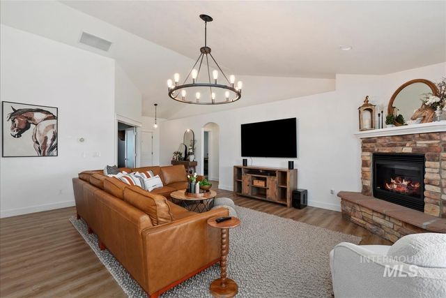 24090 Pheasant Ridge Ct, Middleton, ID 83644