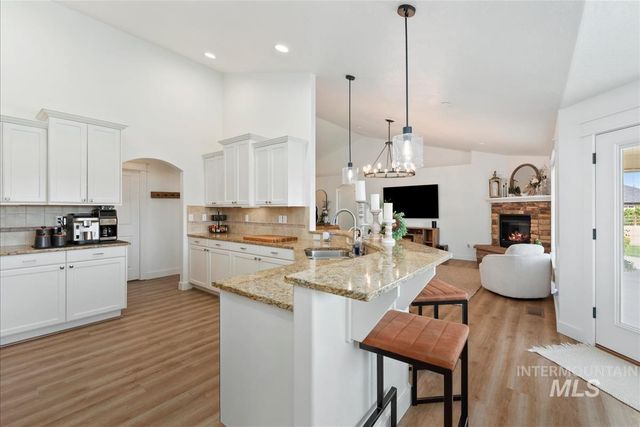 24090 Pheasant Ridge Ct, Middleton, ID 83644