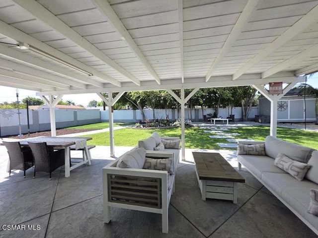 1748 Ahart Street, Simi Valley, CA 93065