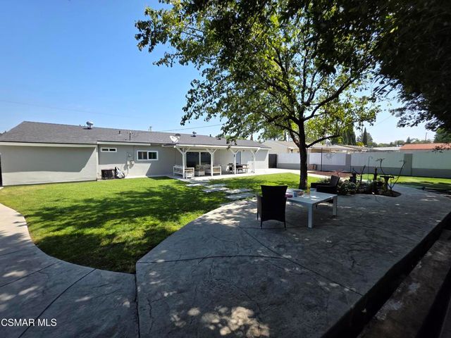 1748 Ahart Street, Simi Valley, CA 93065