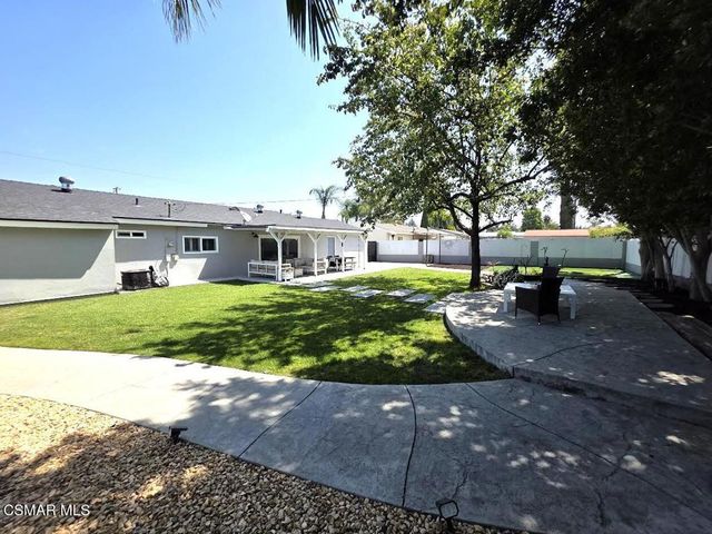 1748 Ahart Street, Simi Valley, CA 93065
