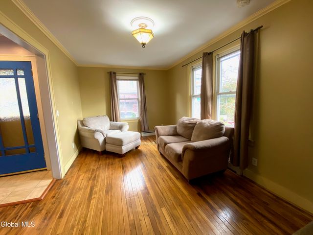 31 Brunswick Avenue, Troy, NY 12180