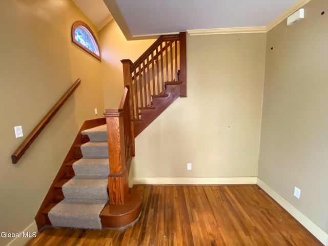 31 Brunswick Avenue, Troy, NY 12180