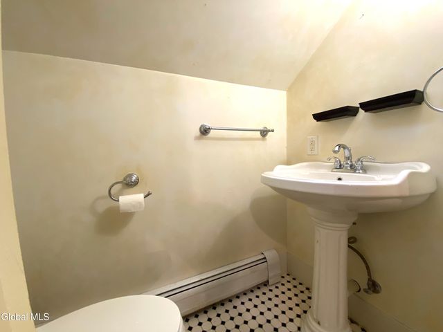 31 Brunswick Avenue, Troy, NY 12180