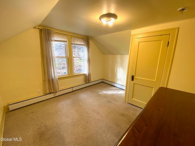 31 Brunswick Avenue, Troy, NY 12180