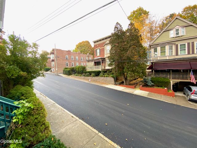 31 Brunswick Avenue, Troy, NY 12180