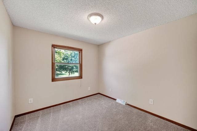 414 NE 9th Street, Ankeny, IA 50021