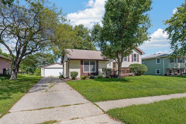 414 NE 9th Street, Ankeny, IA 50021