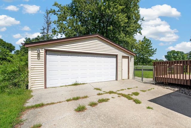 414 NE 9th Street, Ankeny, IA 50021