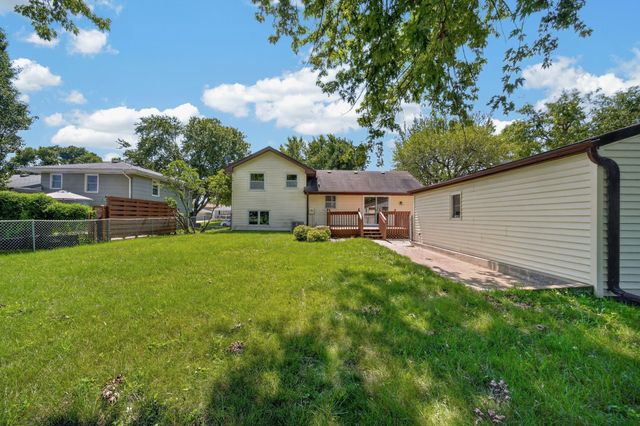 414 NE 9th Street, Ankeny, IA 50021