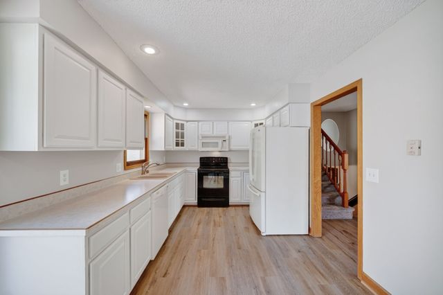414 NE 9th Street, Ankeny, IA 50021