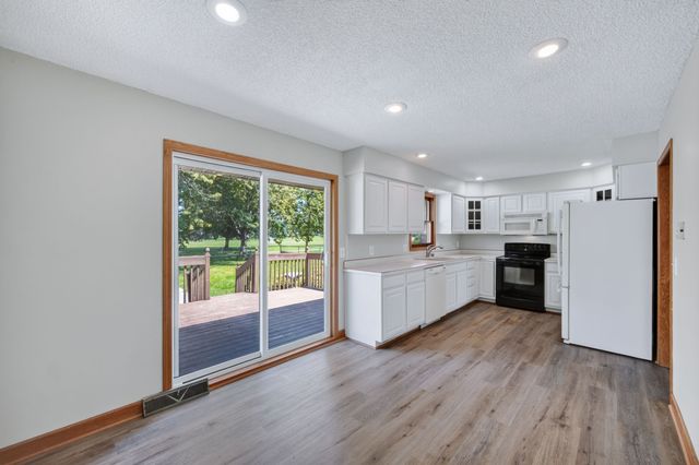414 NE 9th Street, Ankeny, IA 50021