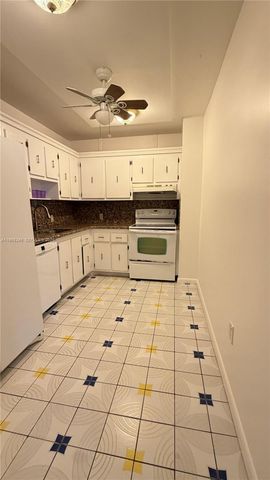 20100 W Country Club Dr 807, Aventura, FL 33180