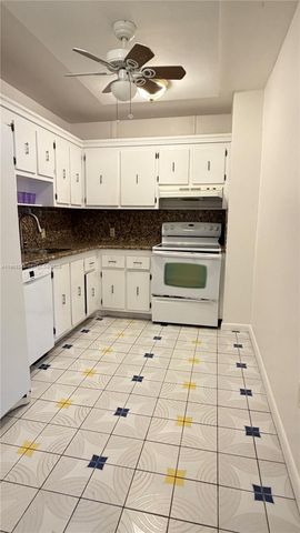 20100 W Country Club Dr 807, Aventura, FL 33180