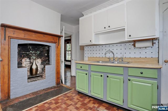 83 Grove Street, Englewood, NJ 07631