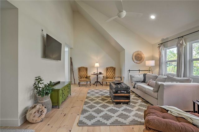 27258 Sunset Beach Lane, Eagle Rock, MO 65641
