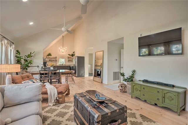 27258 Sunset Beach Lane, Eagle Rock, MO 65641