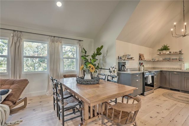 27258 Sunset Beach Lane, Eagle Rock, MO 65641