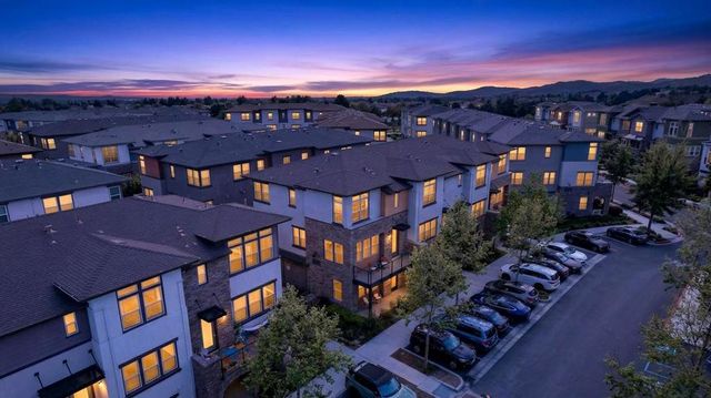 552 Galt Terrace 4, Sunnyvale, CA 94085