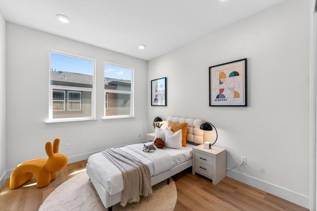 552 Galt Terrace 4, Sunnyvale, CA 94085