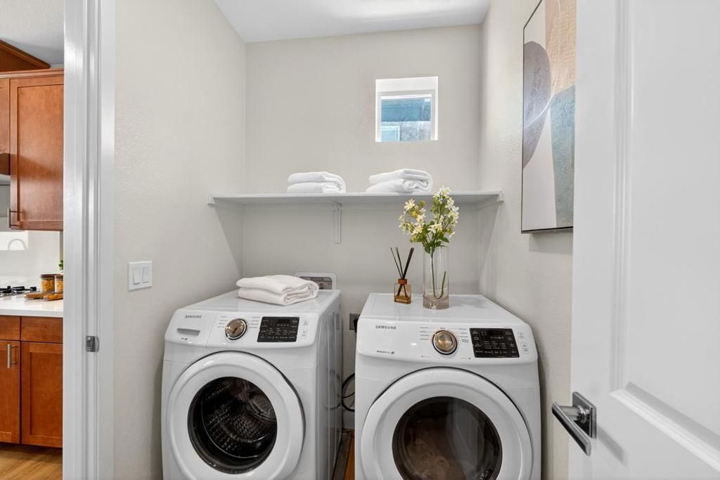 Image 38 of property listing at 552 Galt Terrace 4, Sunnyvale, CA 94085