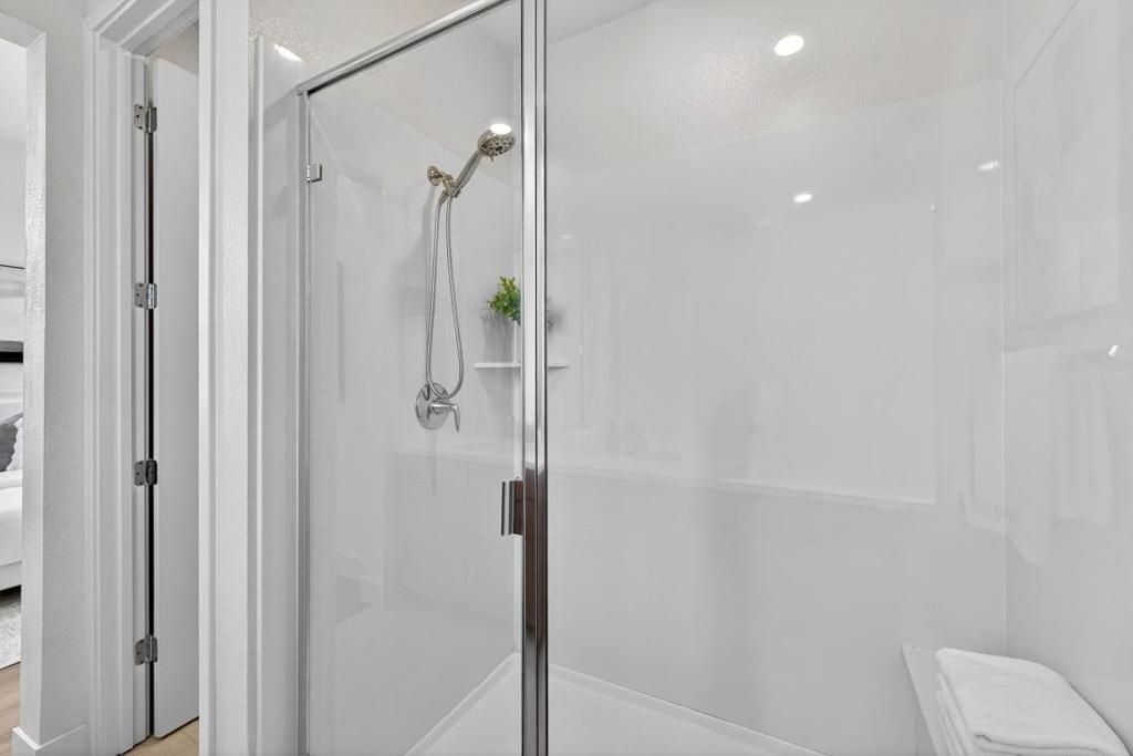 Image 56 of property listing at 552 Galt Terrace 4, Sunnyvale, CA 94085