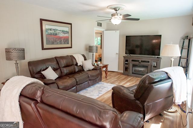 2403 W Grantville Road, Newnan, GA 30263