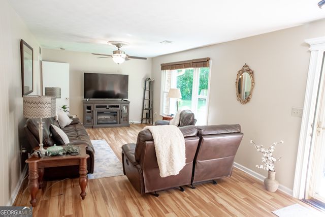 2403 W Grantville Road, Newnan, GA 30263