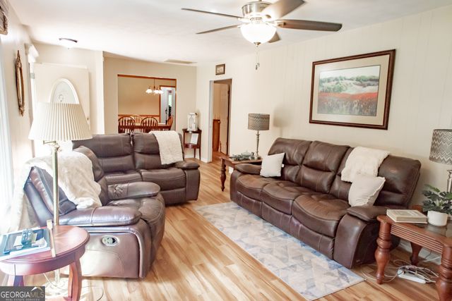 2403 W Grantville Road, Newnan, GA 30263