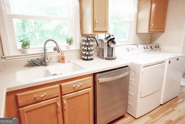 2403 W Grantville Road, Newnan, GA 30263