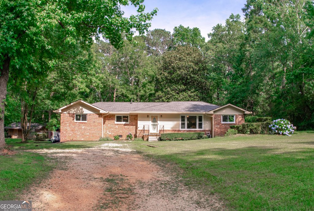 2403 W Grantville Road, Newnan, GA 30263