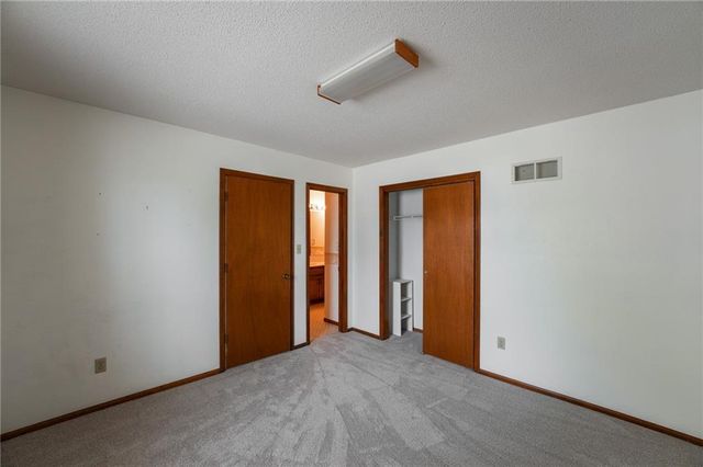 5209 S Megan Drive, Independence, MO 64055