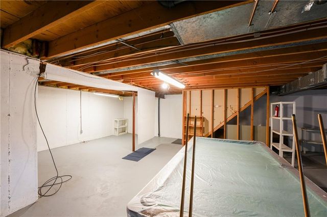 5209 S Megan Drive, Independence, MO 64055