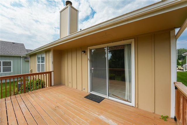 5209 S Megan Drive, Independence, MO 64055