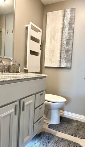 190 S Wood Dale Road 611, Wood Dale, IL 60191