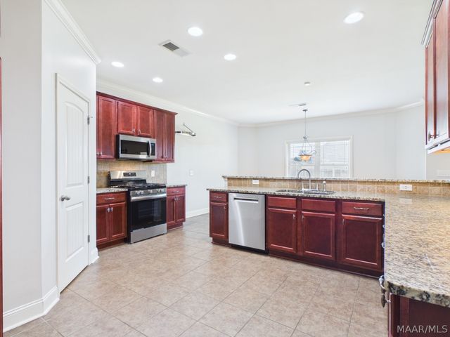 782 GLENNBROOKE Boulevard, Prattville, AL 36066