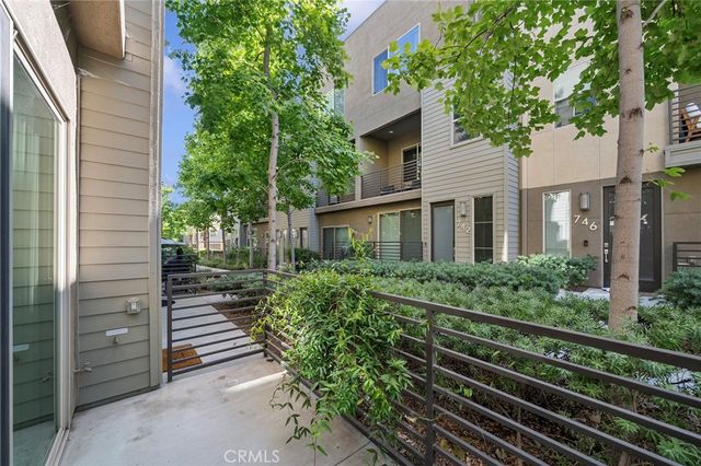 741 Sawyer, Upland, CA 91786